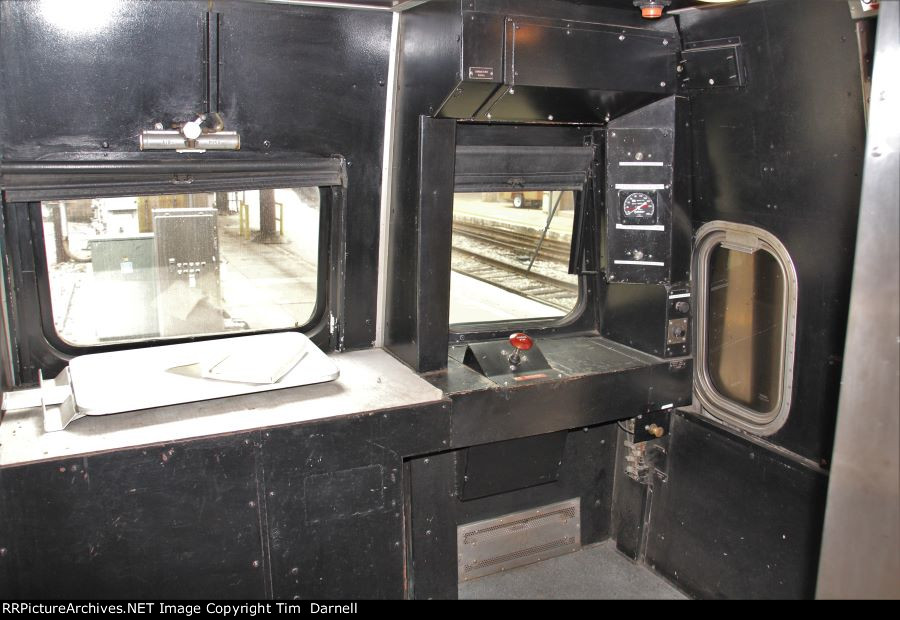 AMTK 9800 cab end